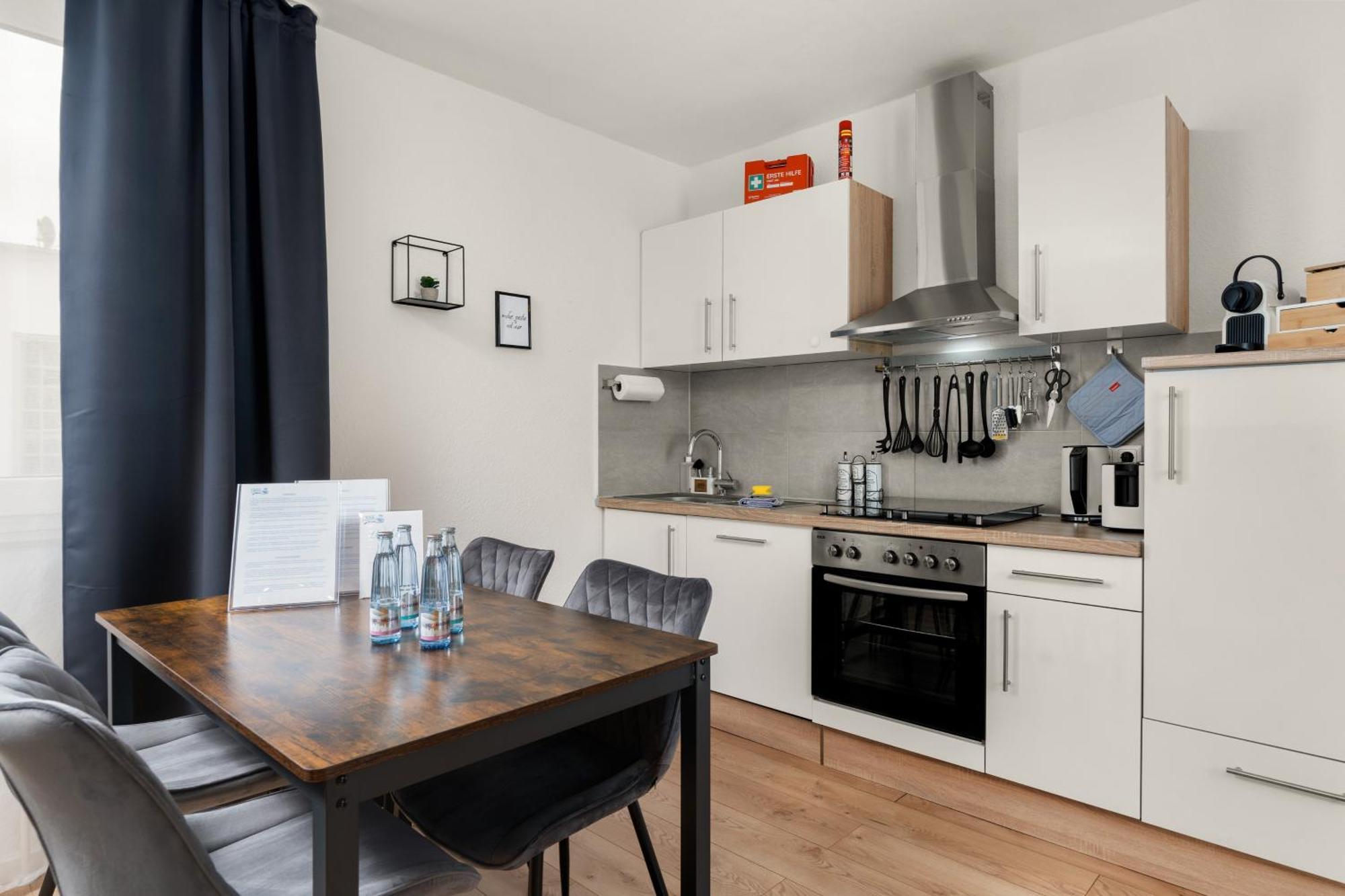 Free Living - City Design Apartments, Zentrum, Outlet, Balkon, Kueche Wolfsburg Dış mekan fotoğraf