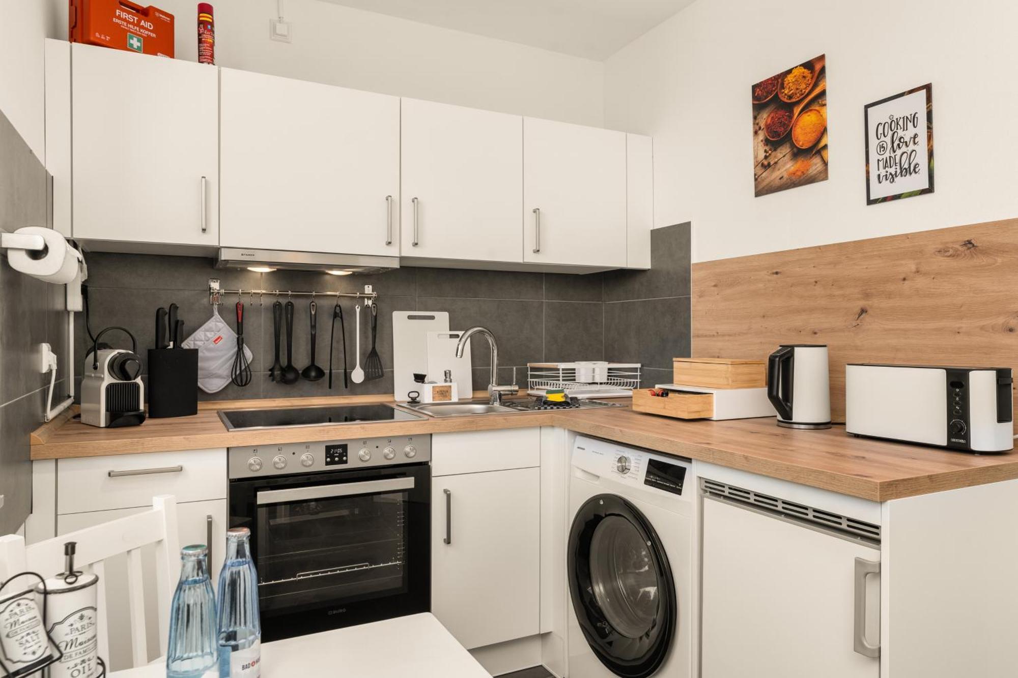 Free Living - City Design Apartments, Zentrum, Outlet, Balkon, Kueche Wolfsburg Dış mekan fotoğraf