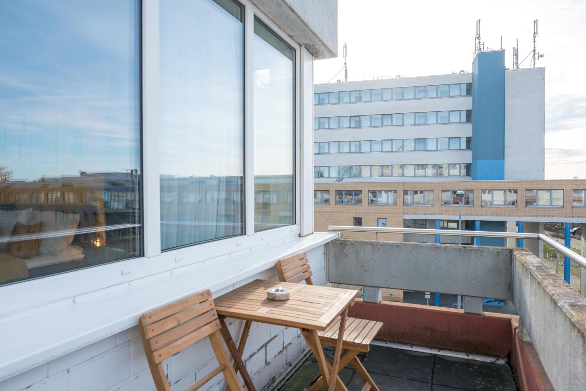 Free Living - City Design Apartments, Zentrum, Outlet, Balkon, Kueche Wolfsburg Dış mekan fotoğraf